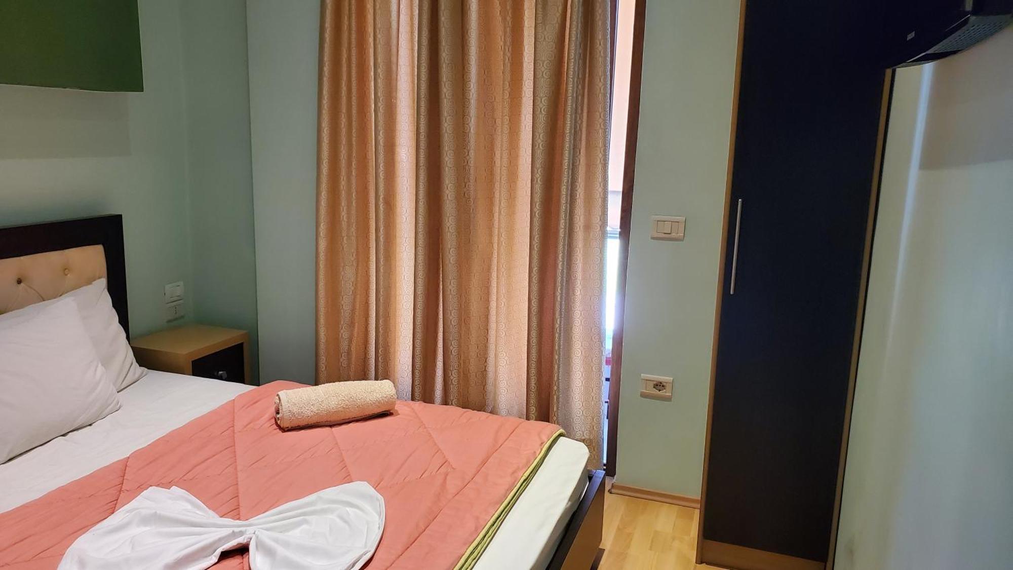 Hotel Shehu Gjirokaster Ngoại thất bức ảnh