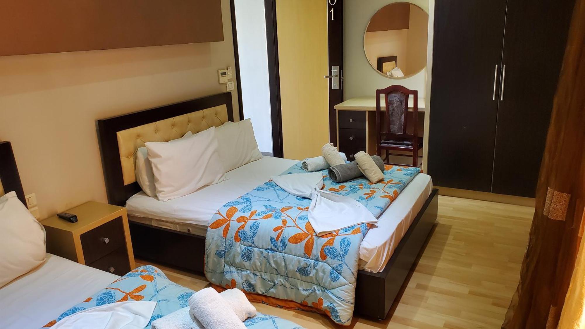 Hotel Shehu Gjirokaster Ngoại thất bức ảnh