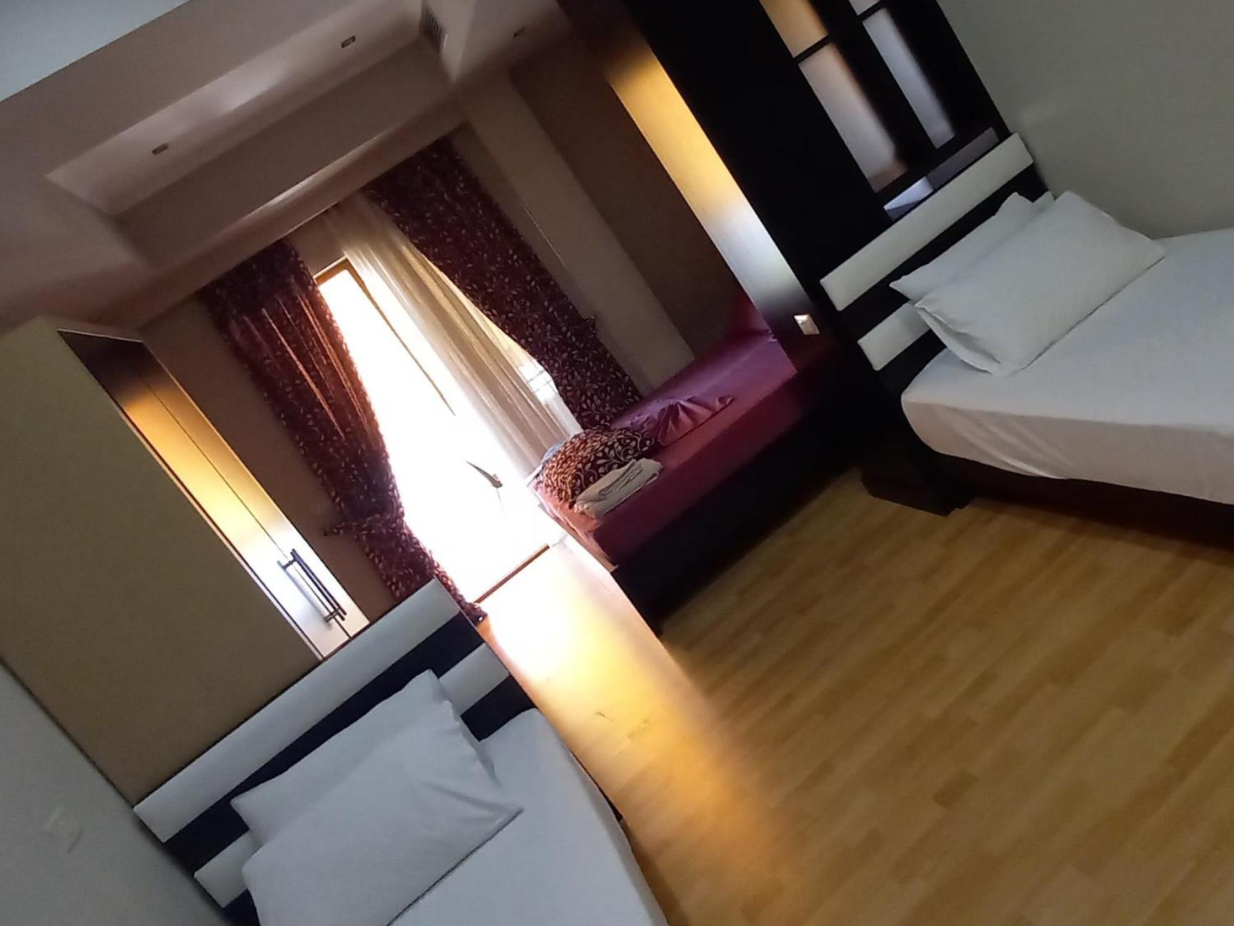Hotel Shehu Gjirokaster Phòng bức ảnh