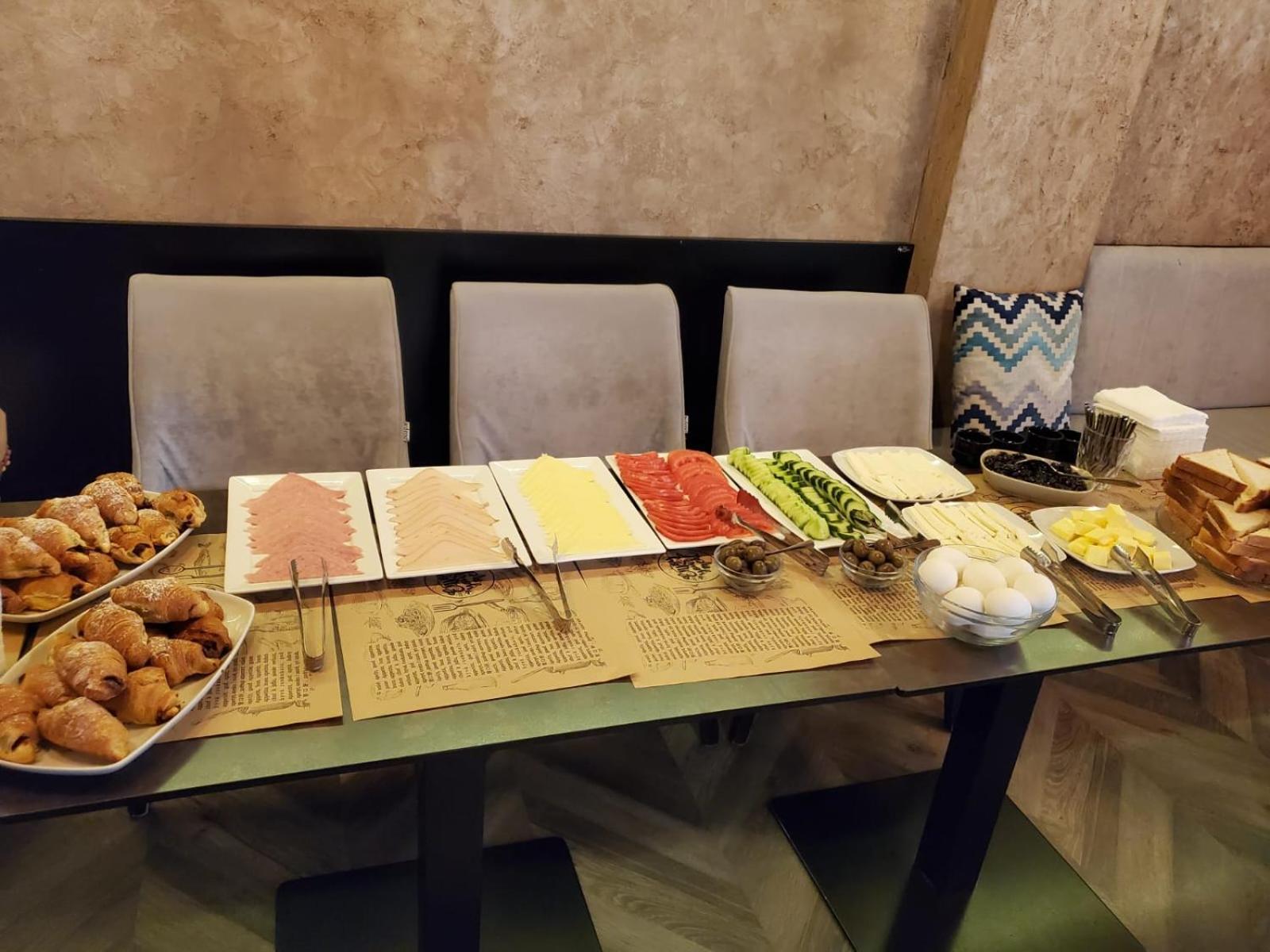 Hotel Shehu Gjirokaster Ngoại thất bức ảnh