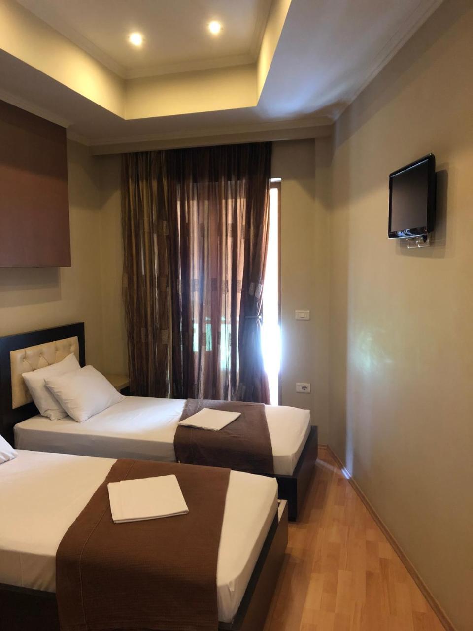 Hotel Shehu Gjirokaster Ngoại thất bức ảnh