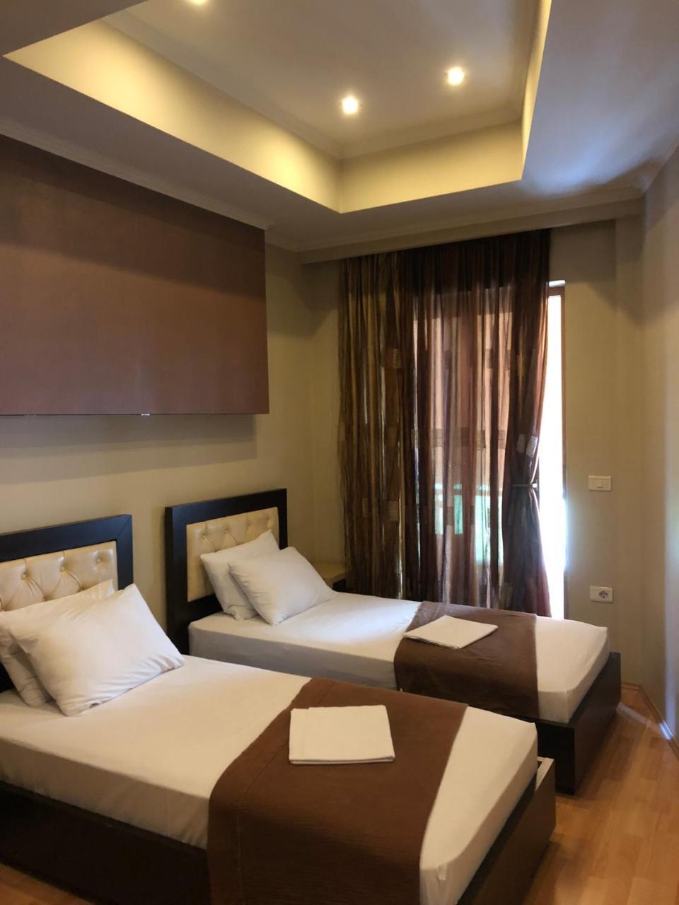 Hotel Shehu Gjirokaster Ngoại thất bức ảnh